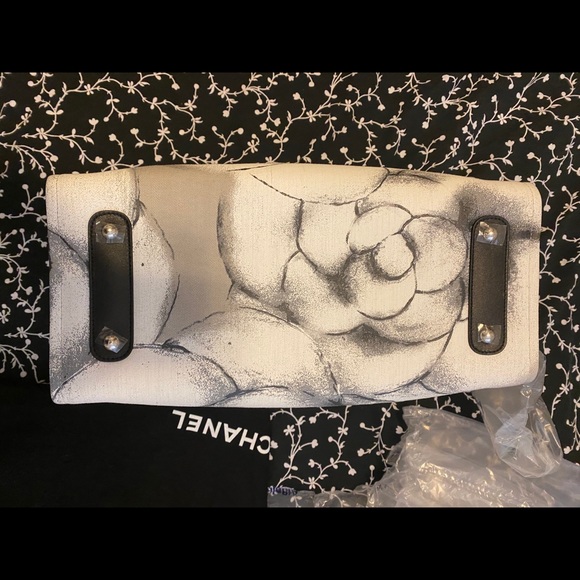 🔴SOLD🔴Authentic RARE New CHANEL Camilla Tote - Picture 11 of 16